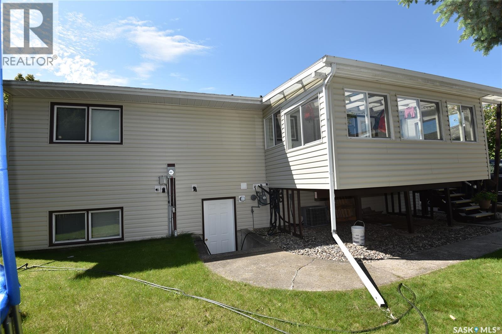 309 Watson CRESCENT - 37