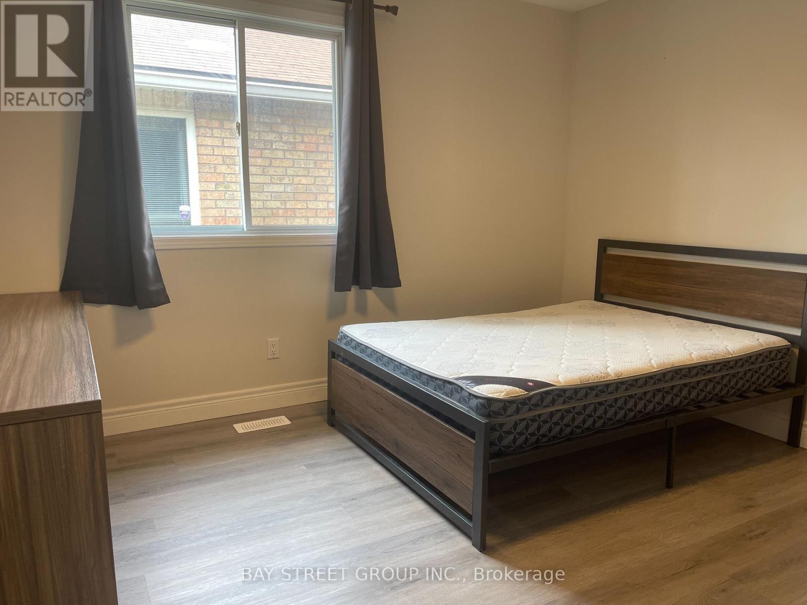 66 EWEN ROAD - 13