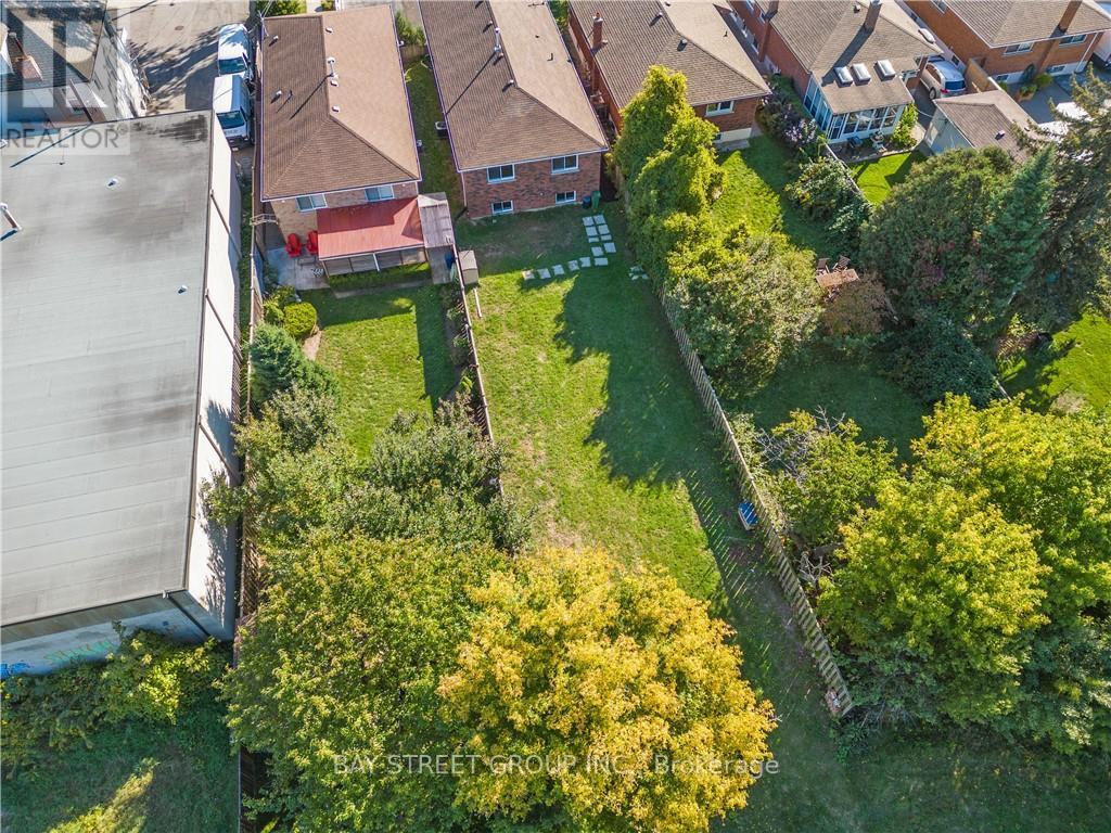 66 EWEN ROAD - 4