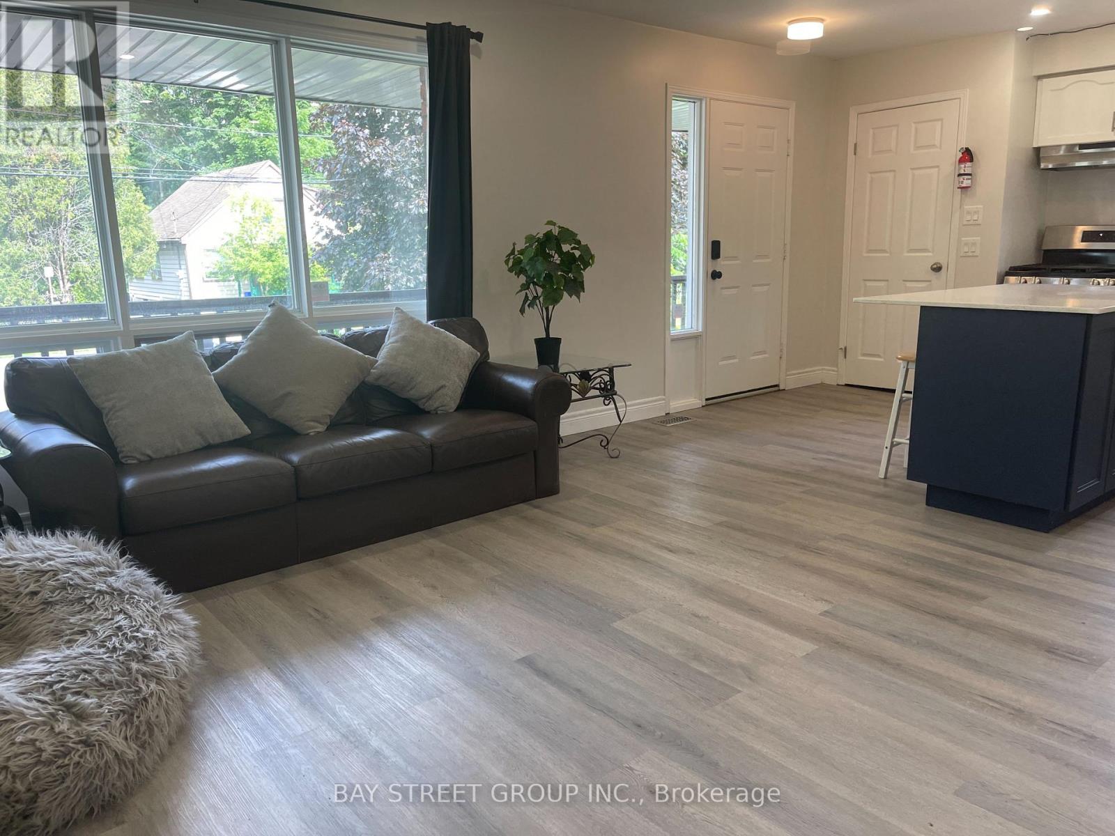 66 EWEN ROAD - 8