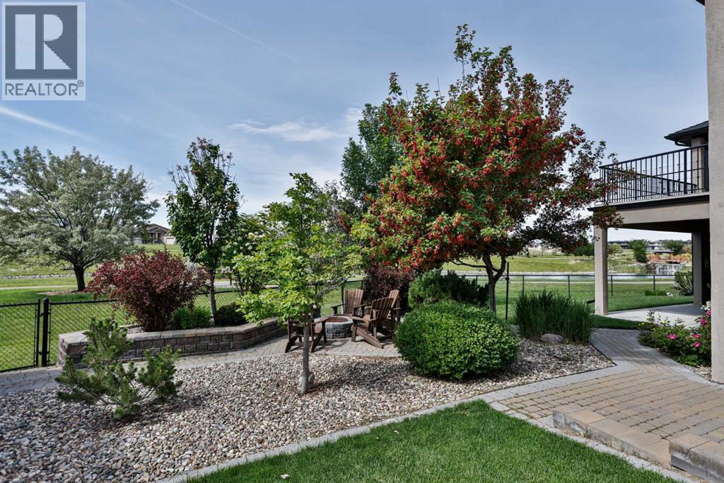 642 Canyonview Landing W — photo 35