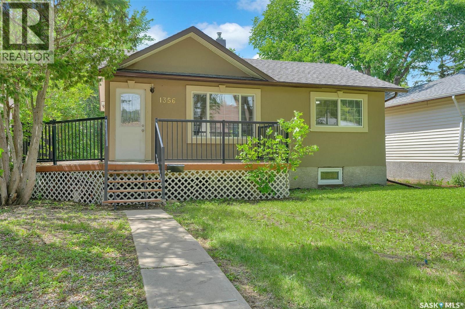 1356 Minto STREET - 2