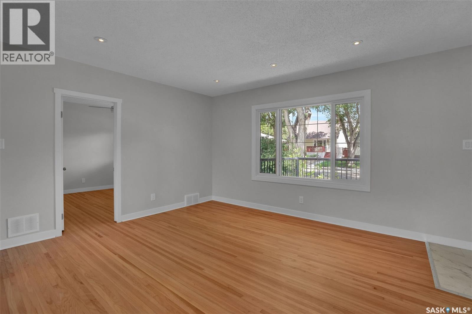 1356 Minto STREET - 6