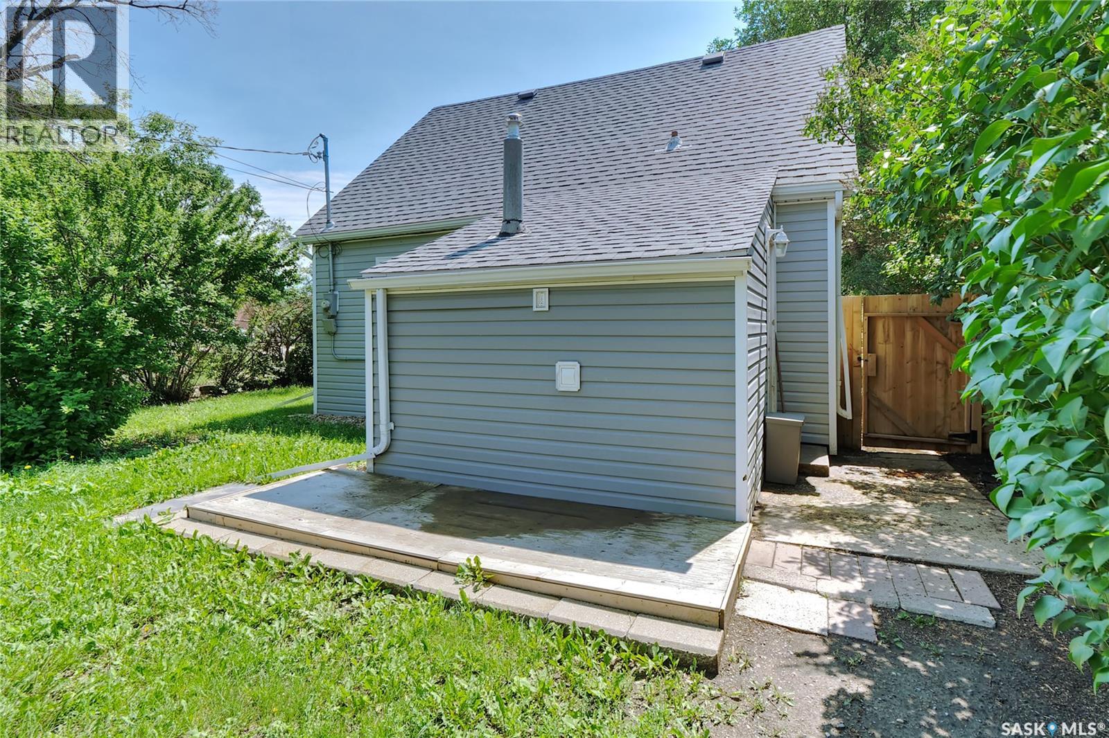568 Athabasca STREET E — photo 19