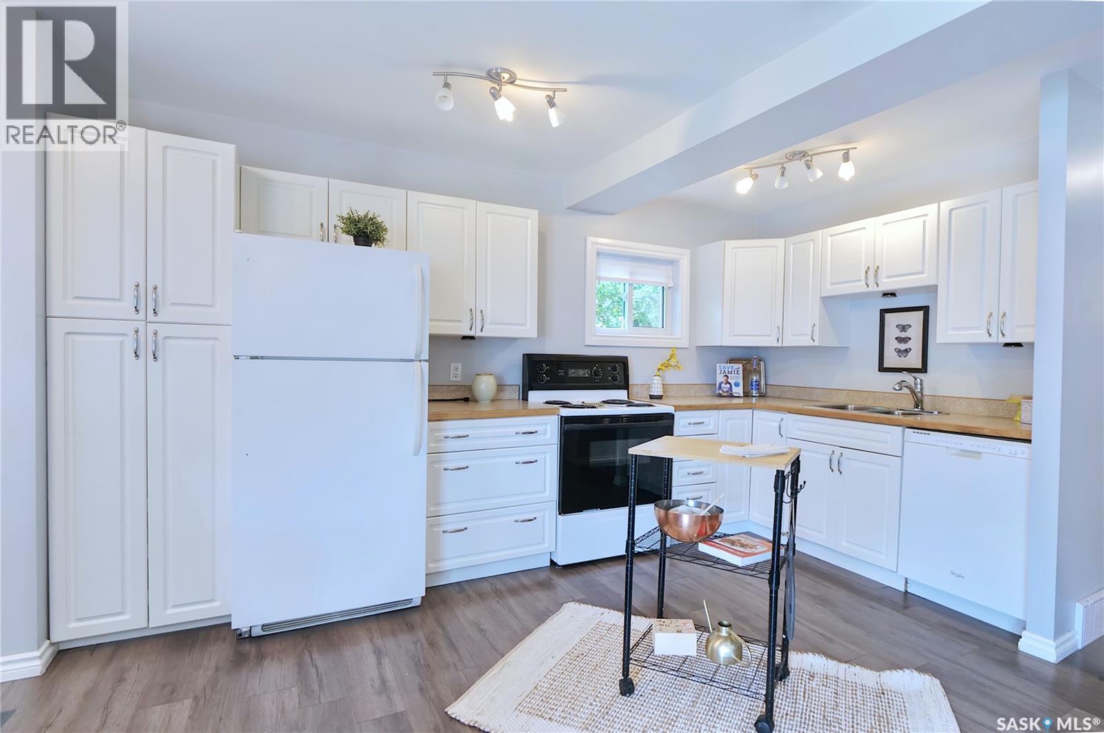 568 Athabasca STREET E - photo 4