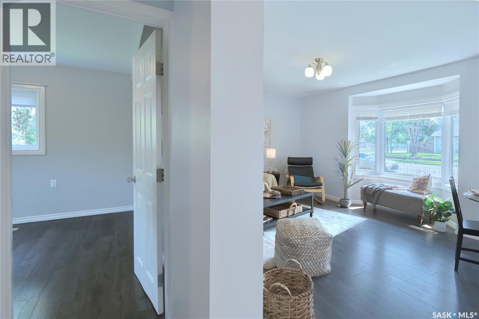 568 Athabasca STREET E — photo 8