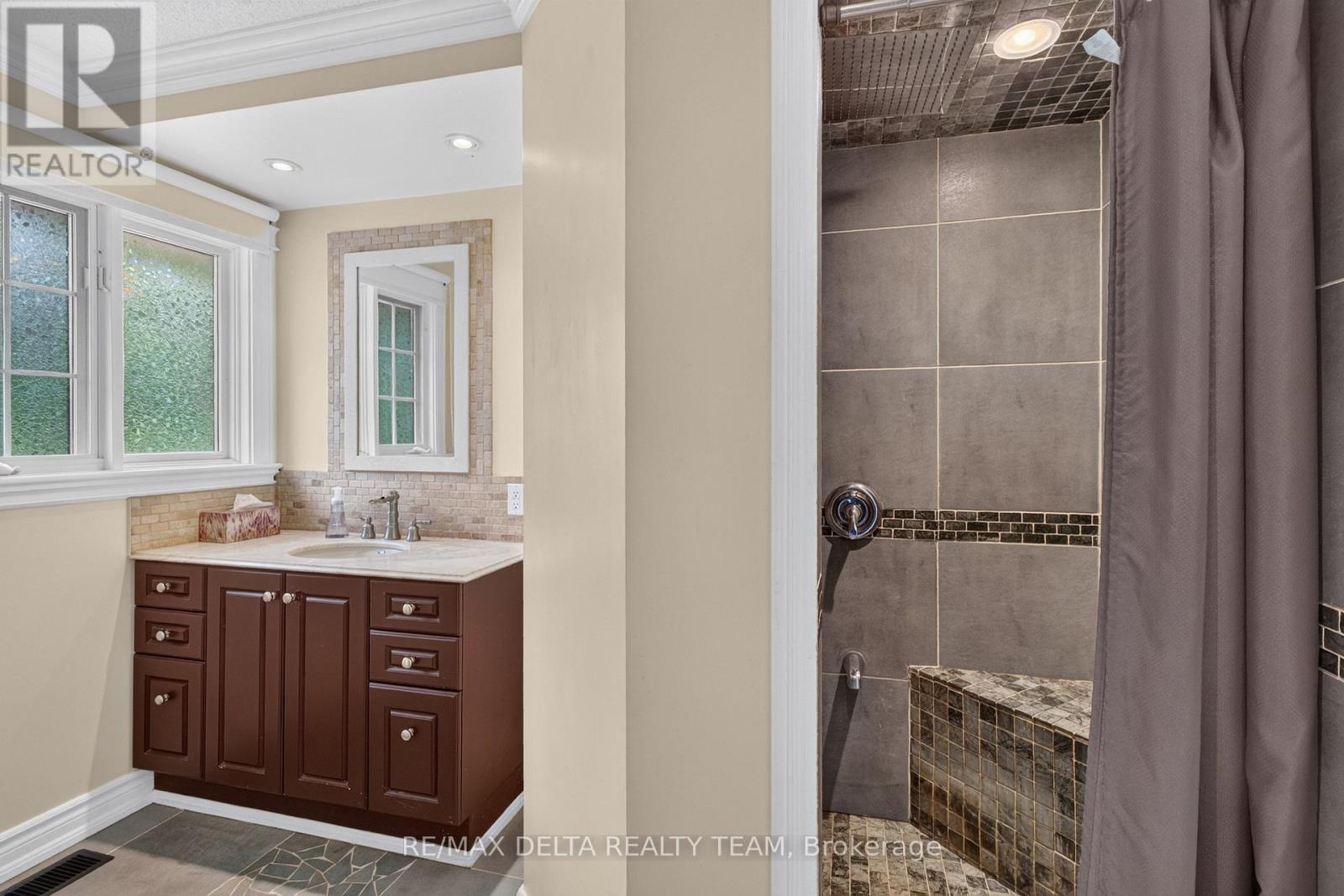 1821 CH BERCIER ROAD - 20