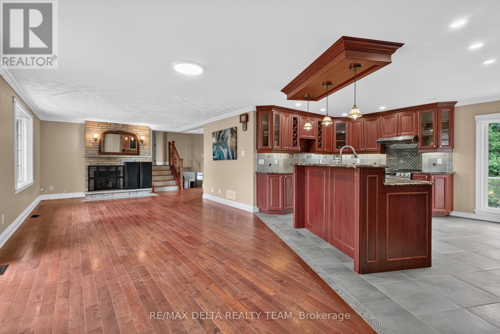 1821 CH BERCIER ROAD - 27