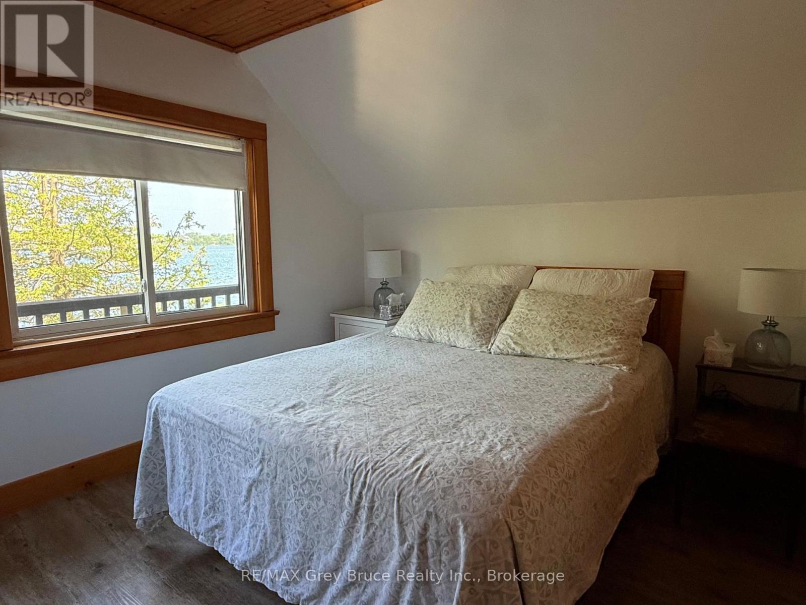 148 SUNNYVIEW DRIVE - 16