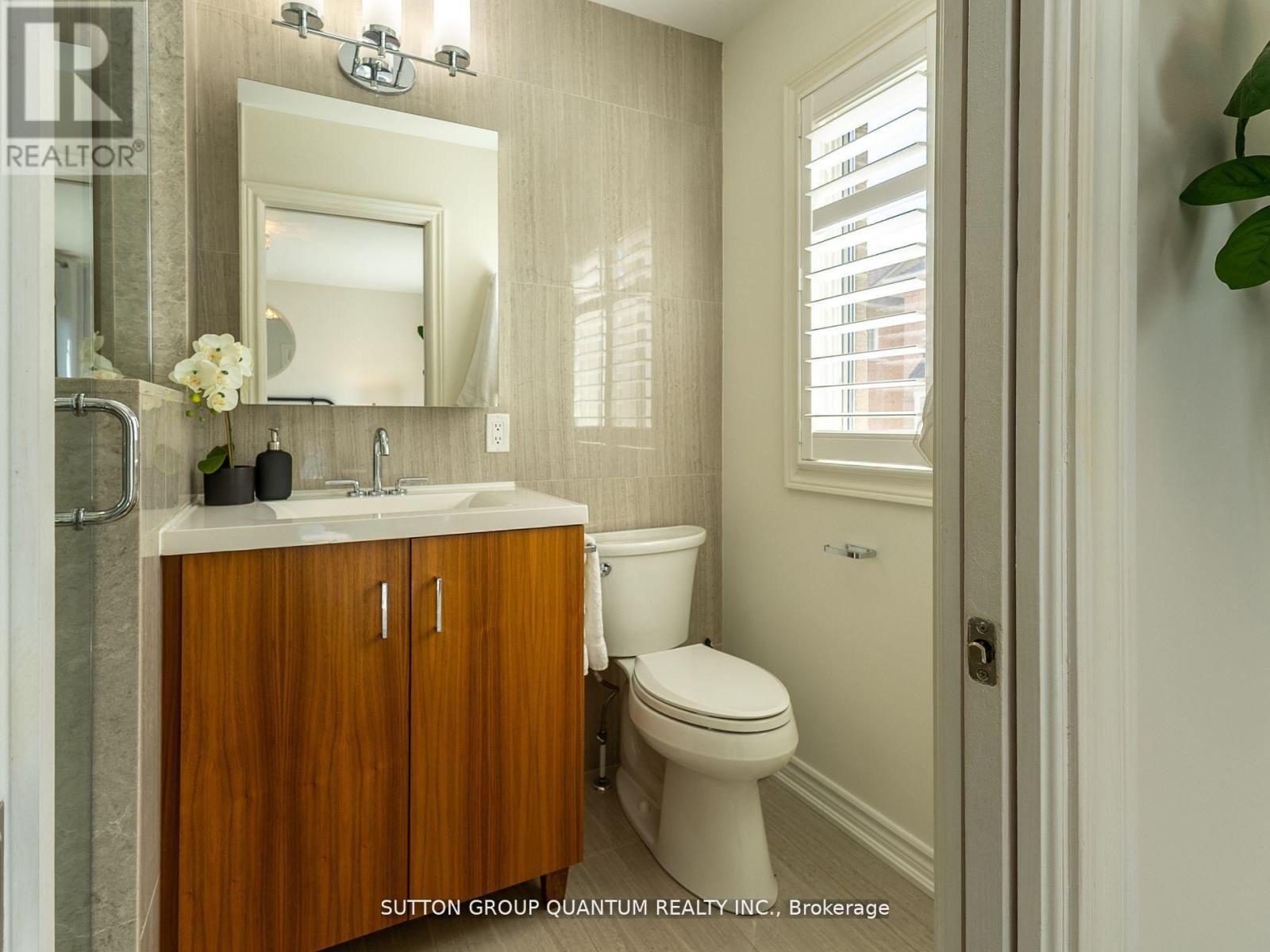 50 ROSEWOOD AVENUE - 25