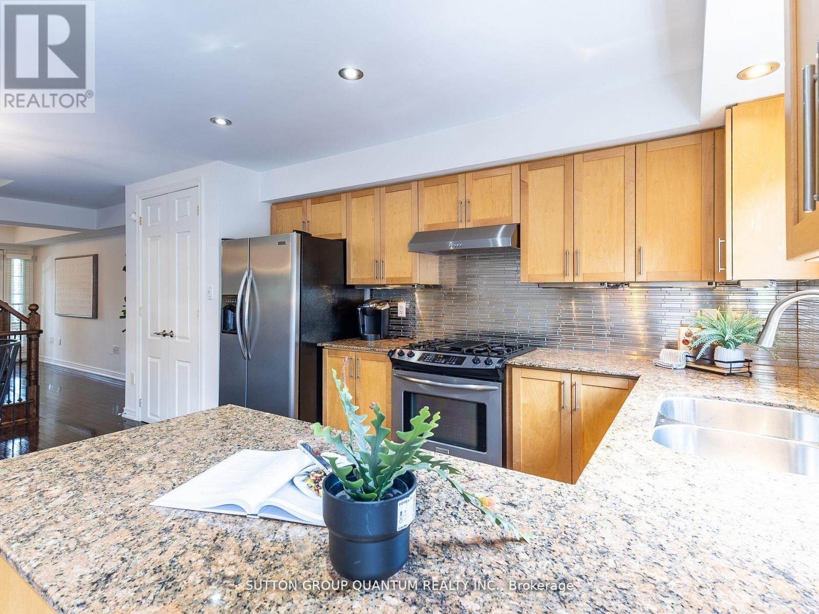 50 ROSEWOOD AVENUE - 18