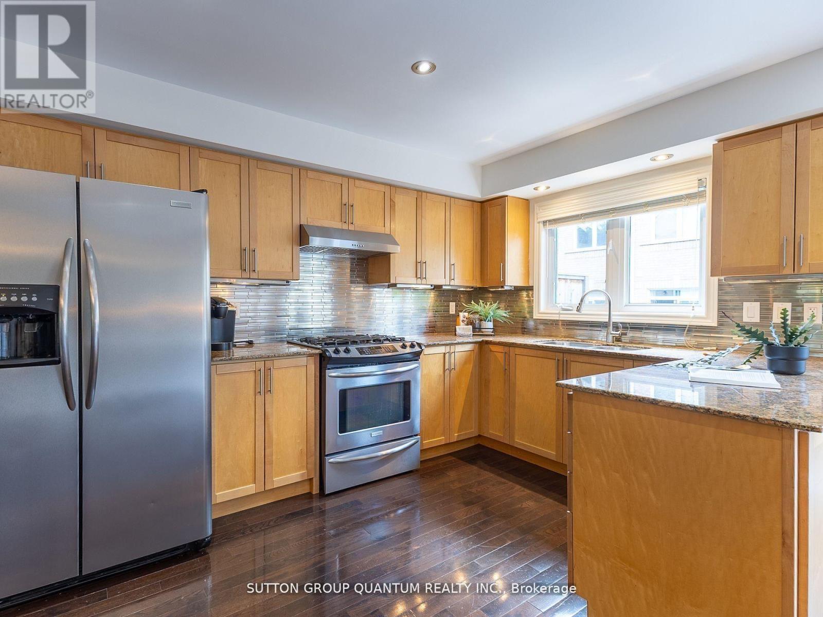 50 ROSEWOOD AVENUE - 14