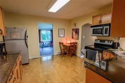 Sunroom - 54 Chevret Street, Reinfeld, MB R6W1L2 Photo 7