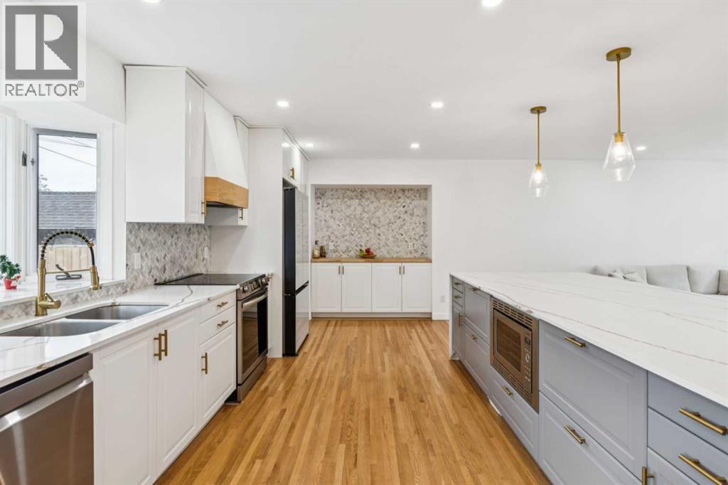 10719 Mapleglen Crescent SE — photo 10