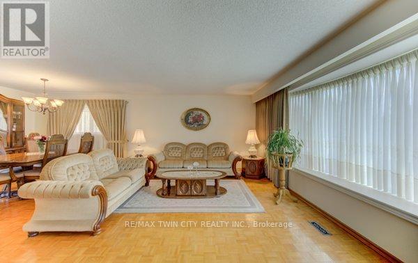 141 HAZELGLEN DRIVE - 7