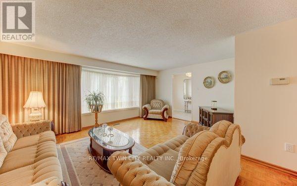 141 HAZELGLEN DRIVE - 9