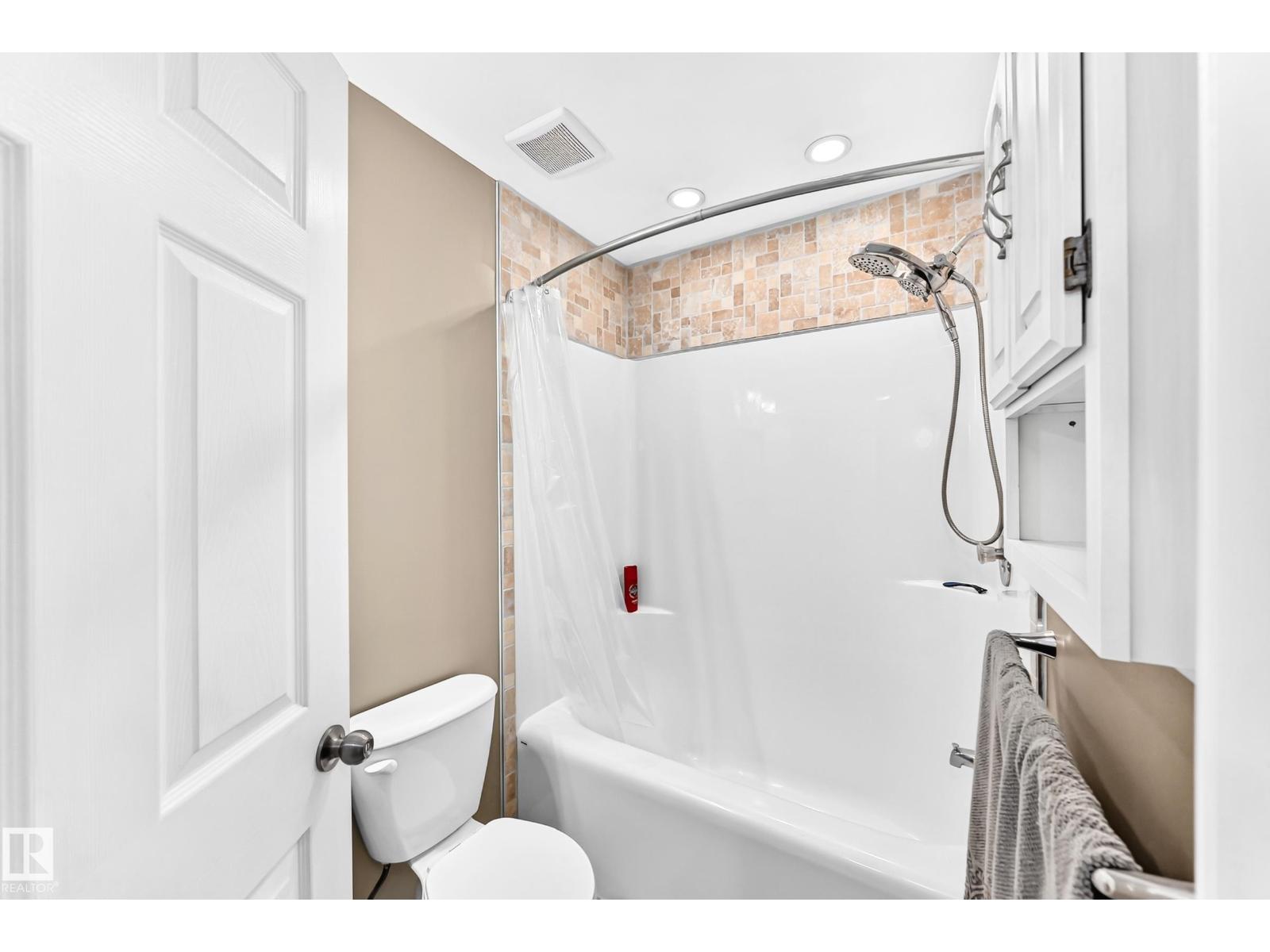 1763 48A ST NW - 32