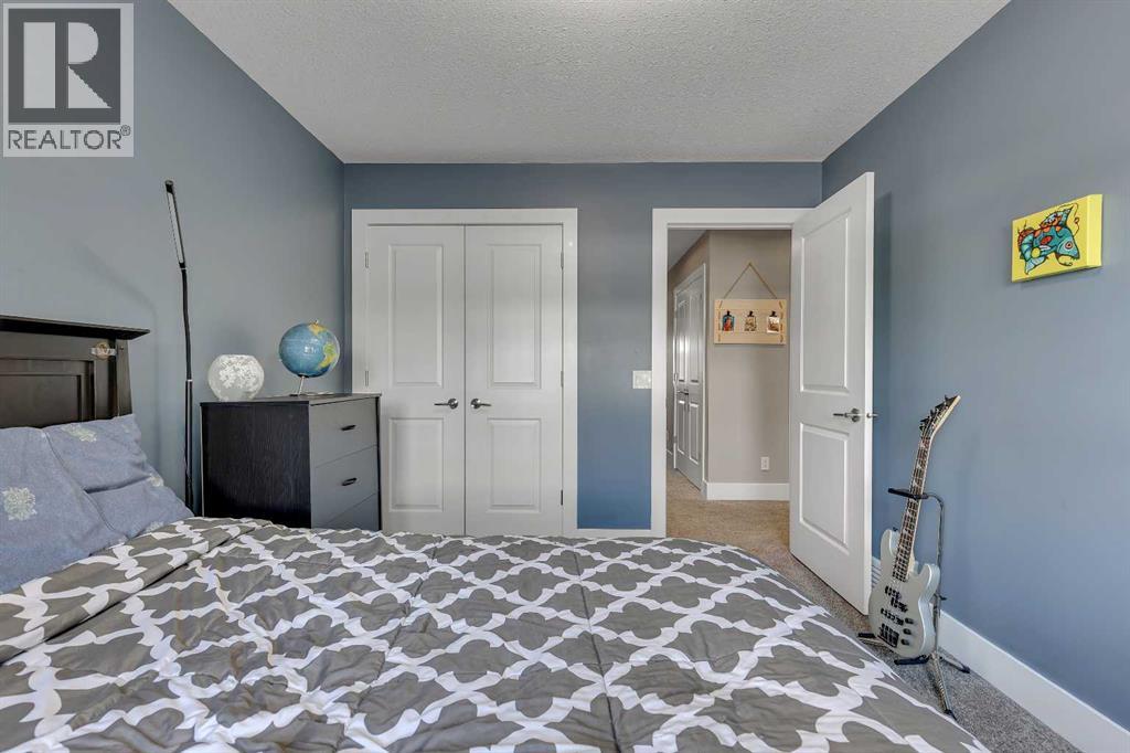 444 25 Avenue NW — photo 22