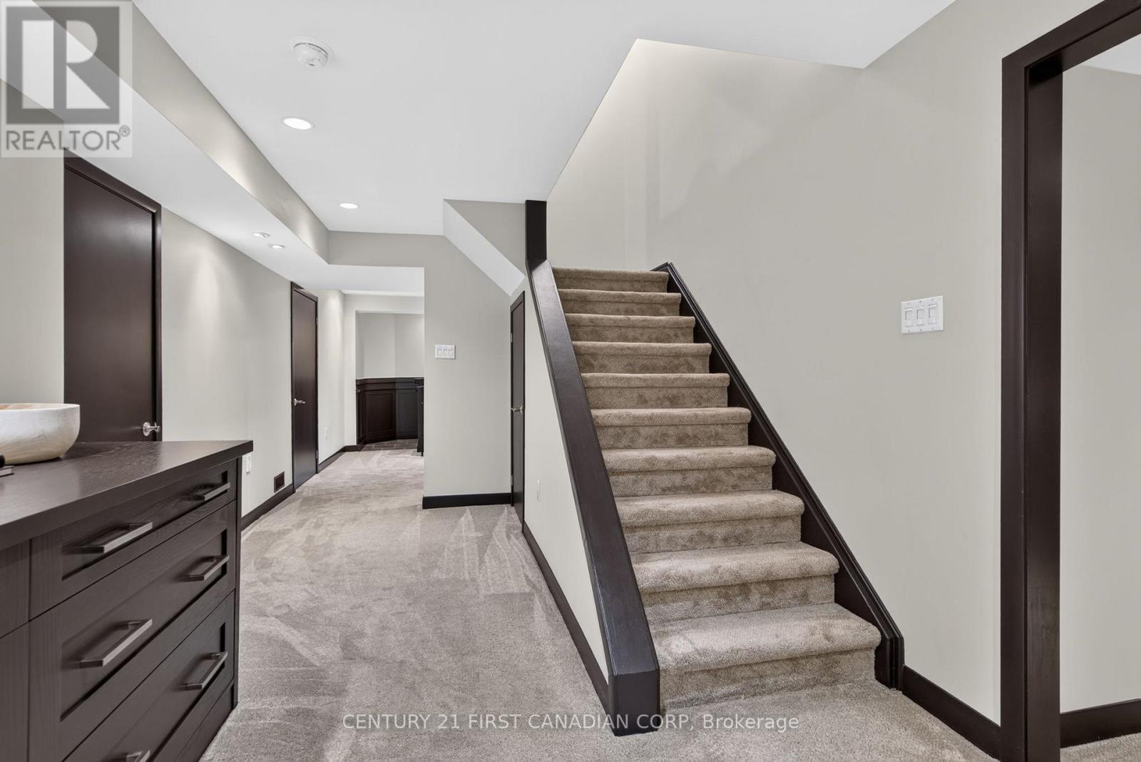 1027 MANCHESTER ROAD - Image 28