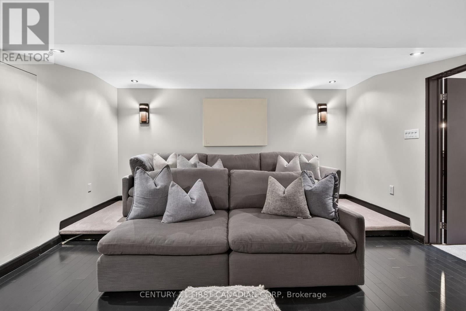 1027 MANCHESTER ROAD - Image 33