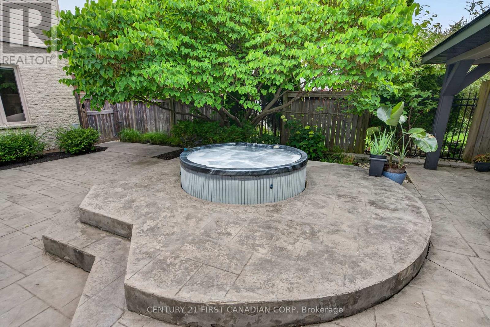 1027 MANCHESTER ROAD - Image 37