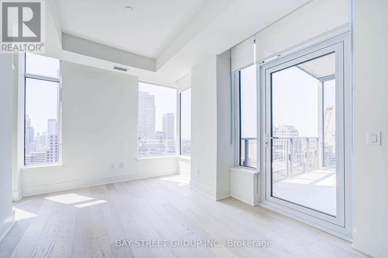 #2312 11 YORKVILLE AVENUE - 23