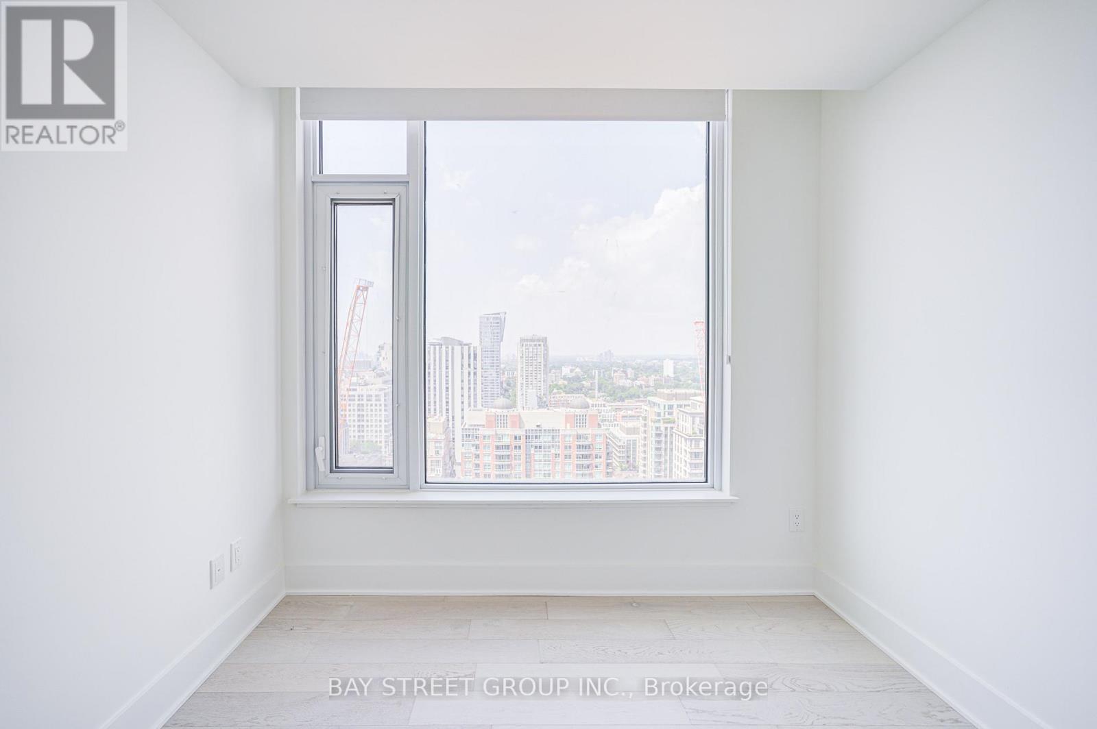 #2312 11 YORKVILLE AVENUE - 27