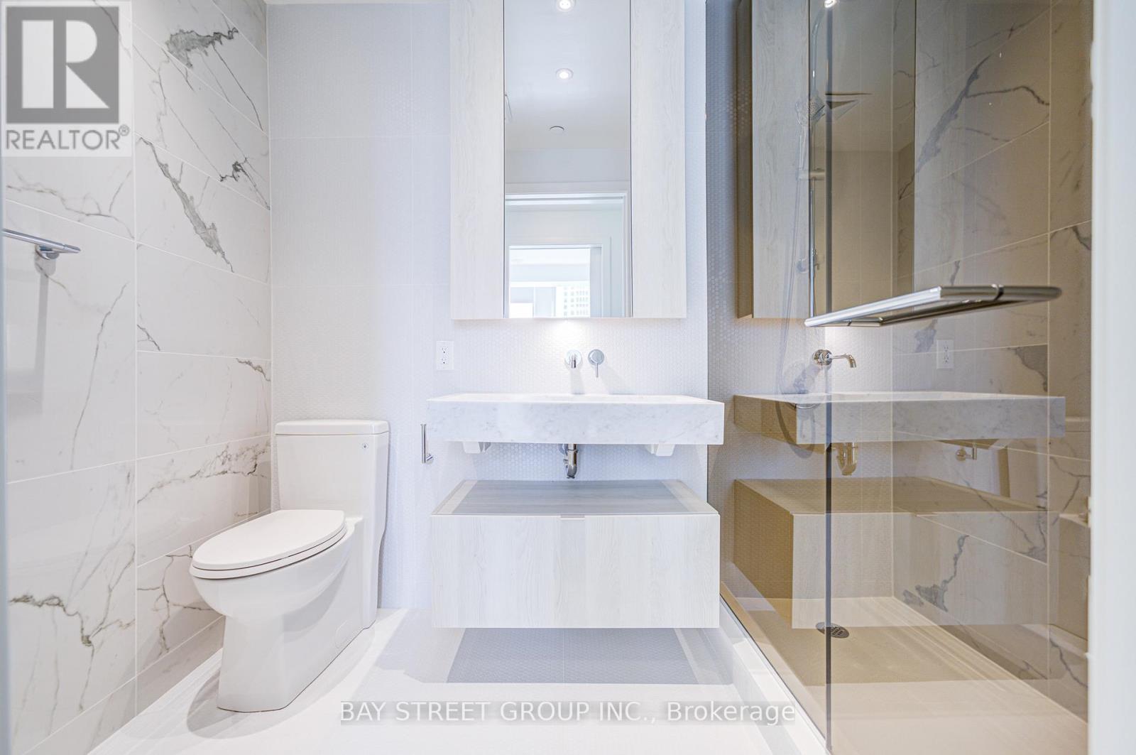 #2312 11 YORKVILLE AVENUE - 40