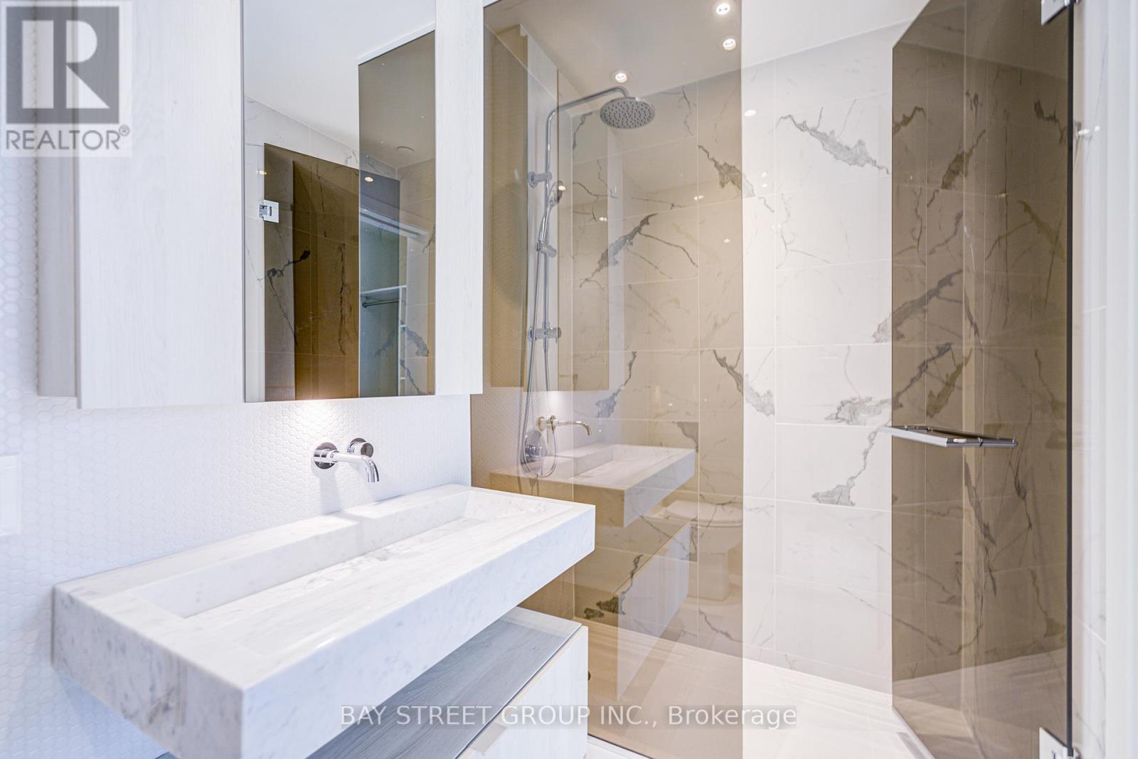 #2312 11 YORKVILLE AVENUE - 42