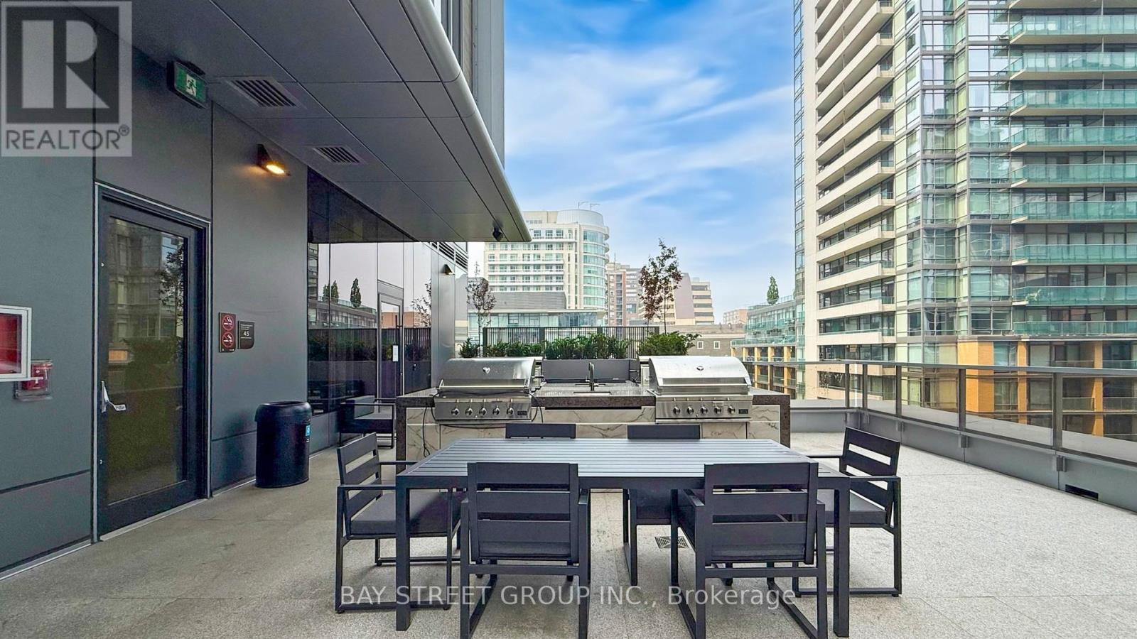 #2312 11 YORKVILLE AVENUE - 47