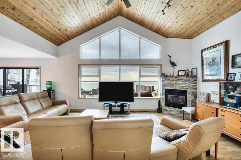 275 Poplar Crescent - 14