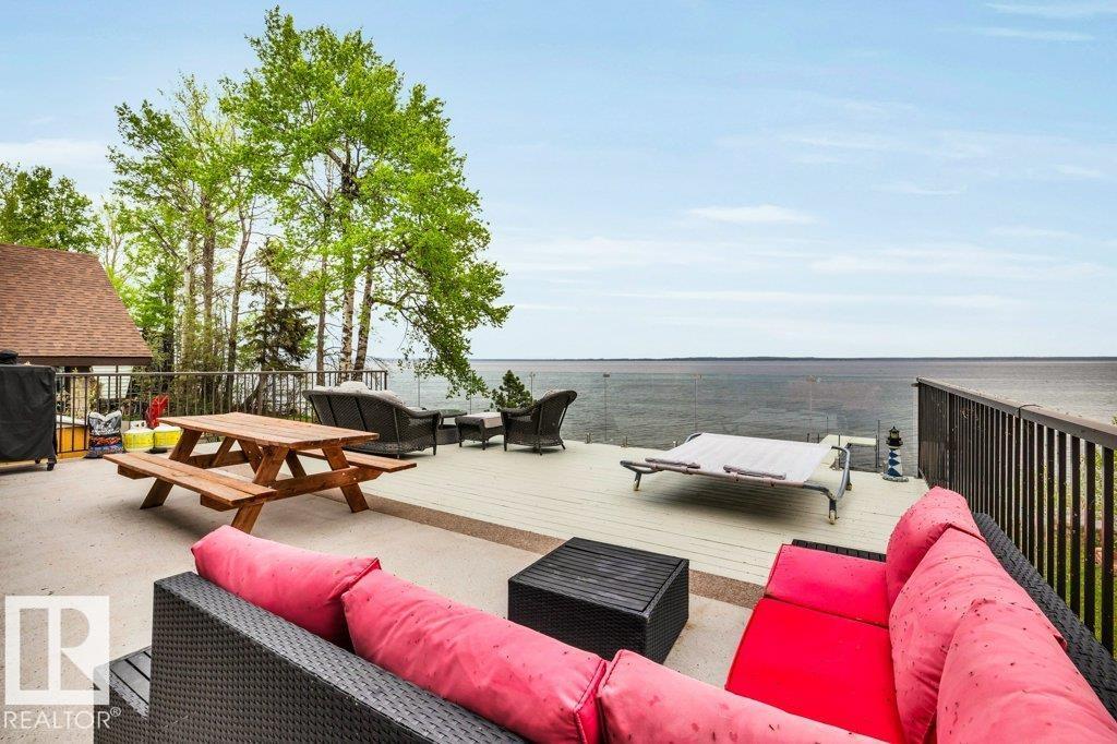 275 Poplar Crescent - 11
