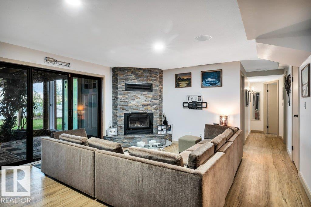 275 Poplar Crescent - 34