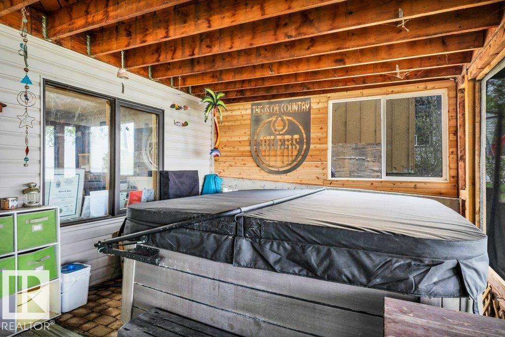 275 Poplar Crescent - 50