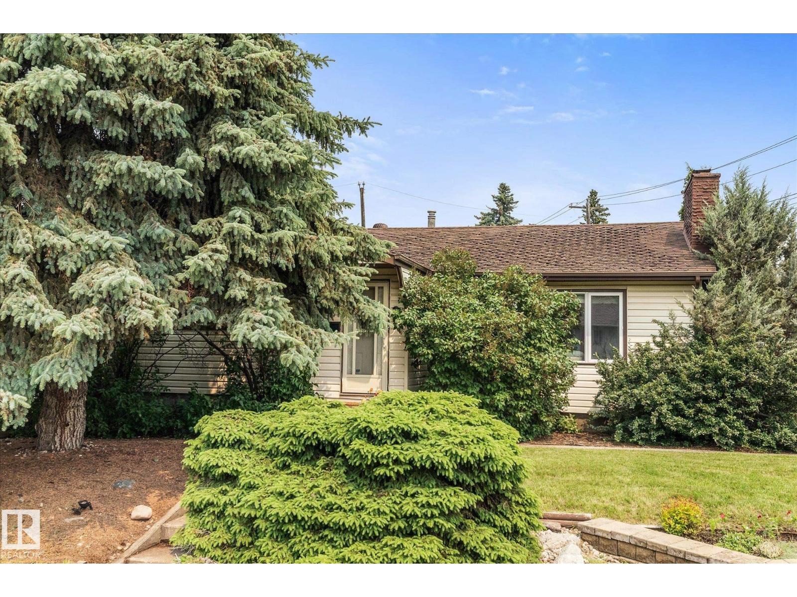 15612 83 AV NW - photo 3