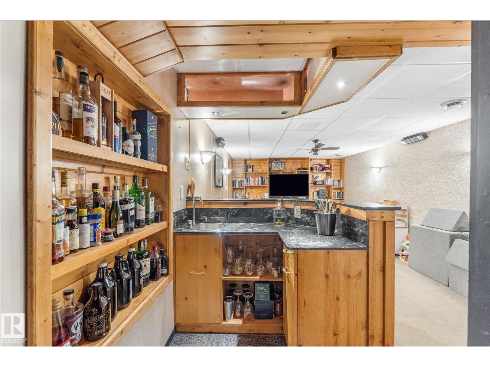 15612 83 AV NW — photo 31