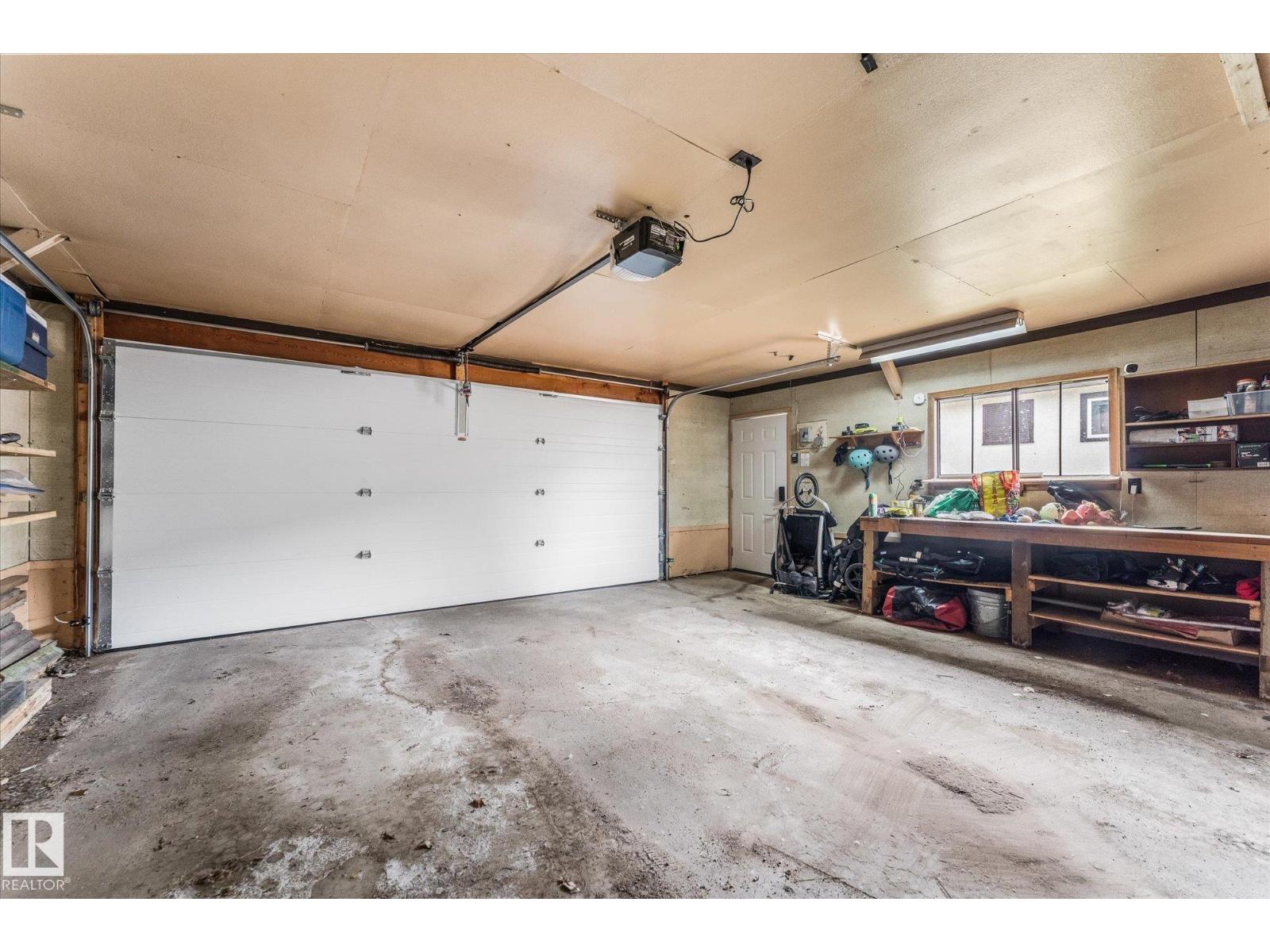 15612 83 AV NW — photo 41