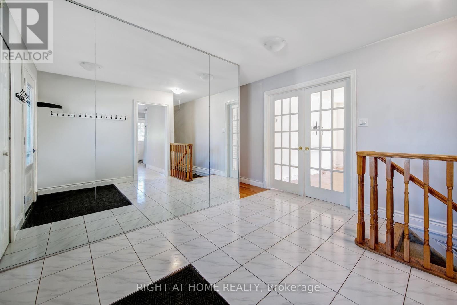 1905 LOCKHART ROAD - 3