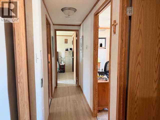 #101, 4819 51 Avenue - 12