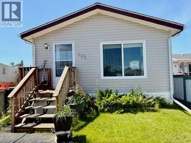 #101, 4819 51 Avenue - 27