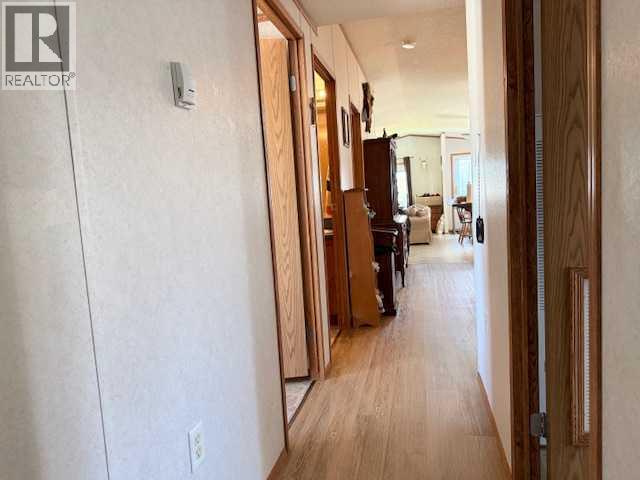 #101, 4819 51 Avenue - 18