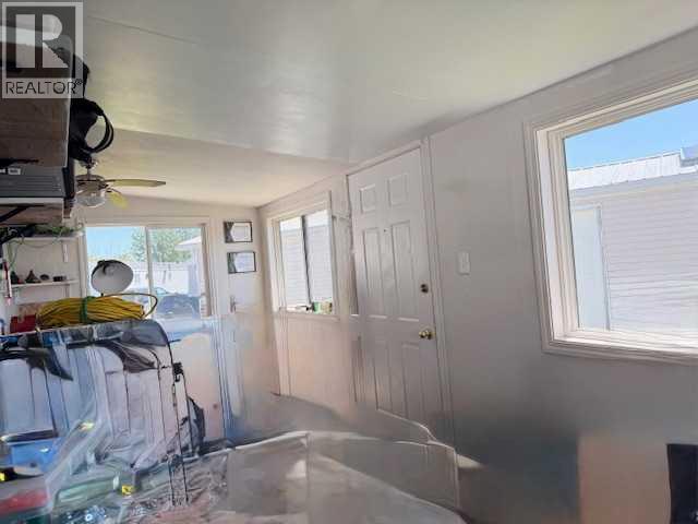 #101, 4819 51 Avenue - 20