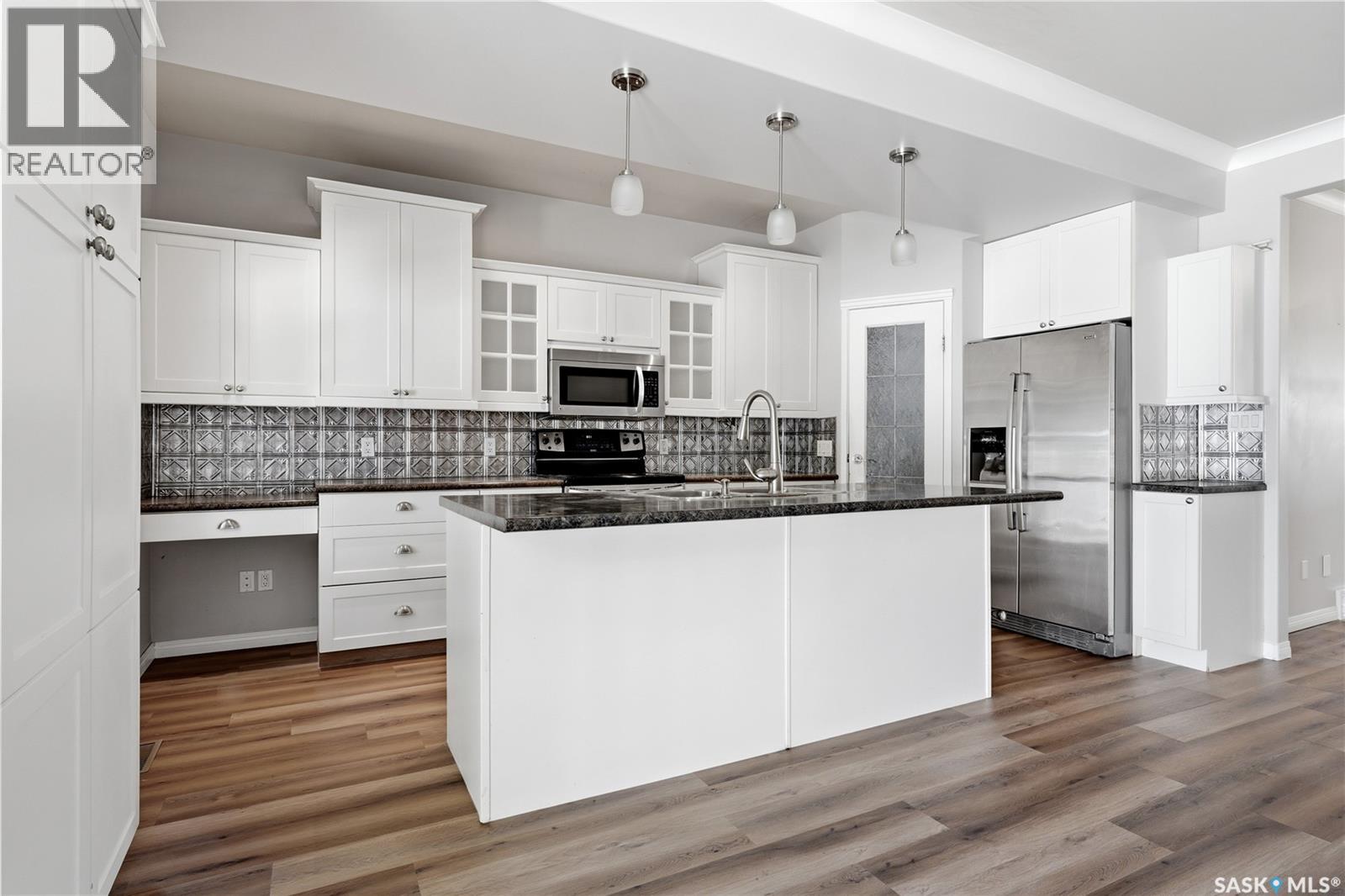 1950 Retallack STREET - 11