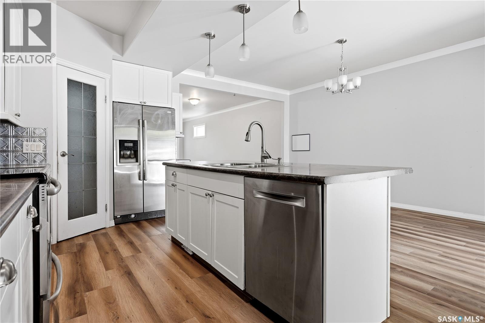 1950 Retallack STREET - 12