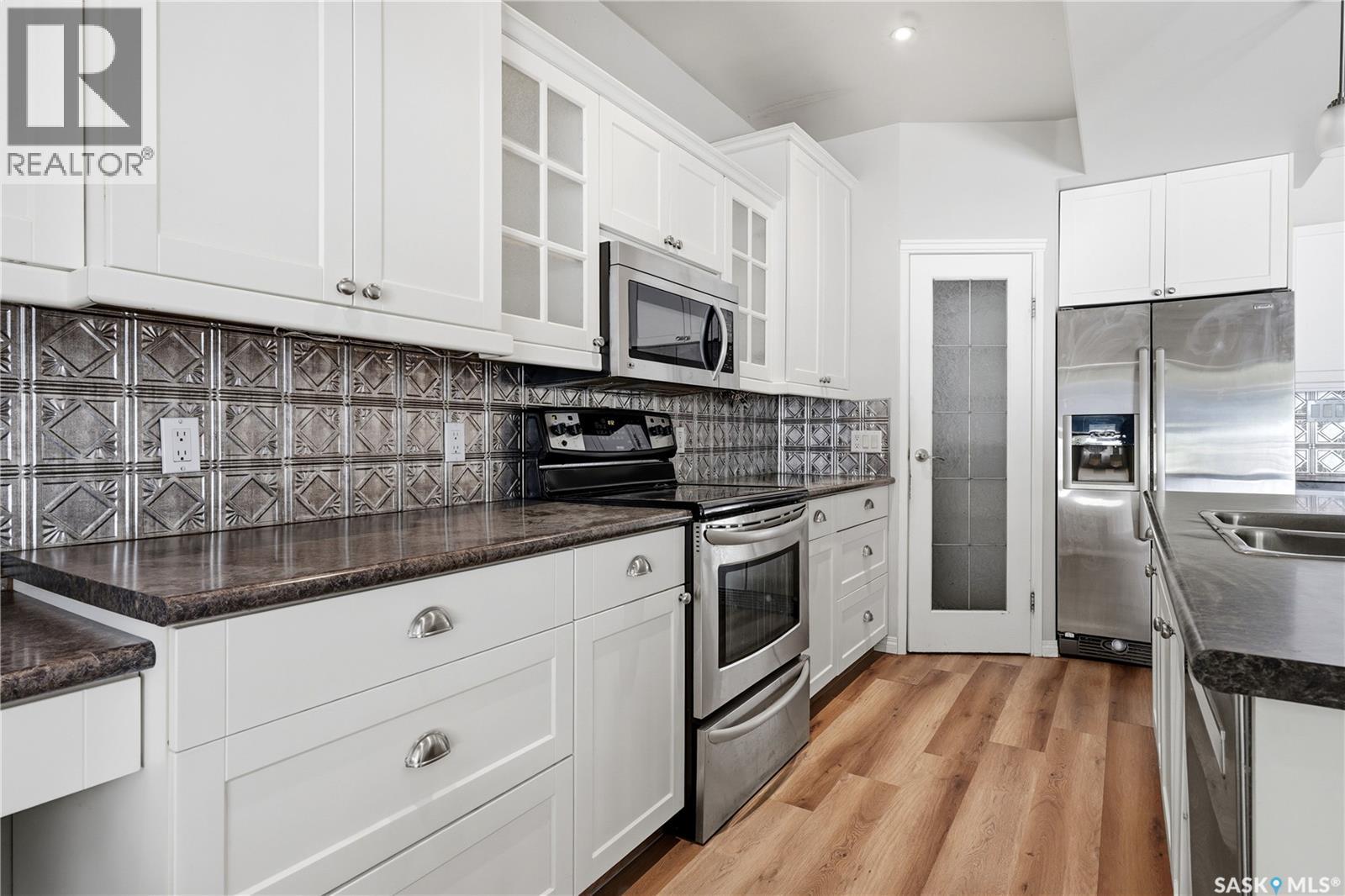 1950 Retallack STREET - 14