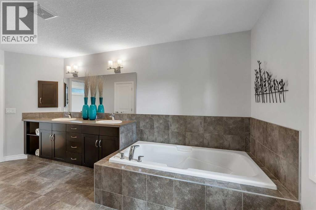 347 Hillcrest Heights SW - 26