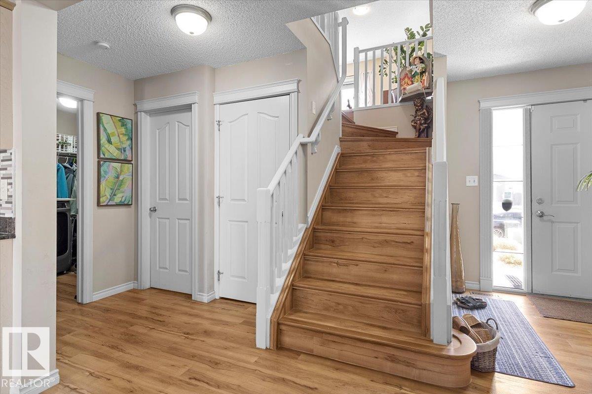 3356 25 Ave NW - 10