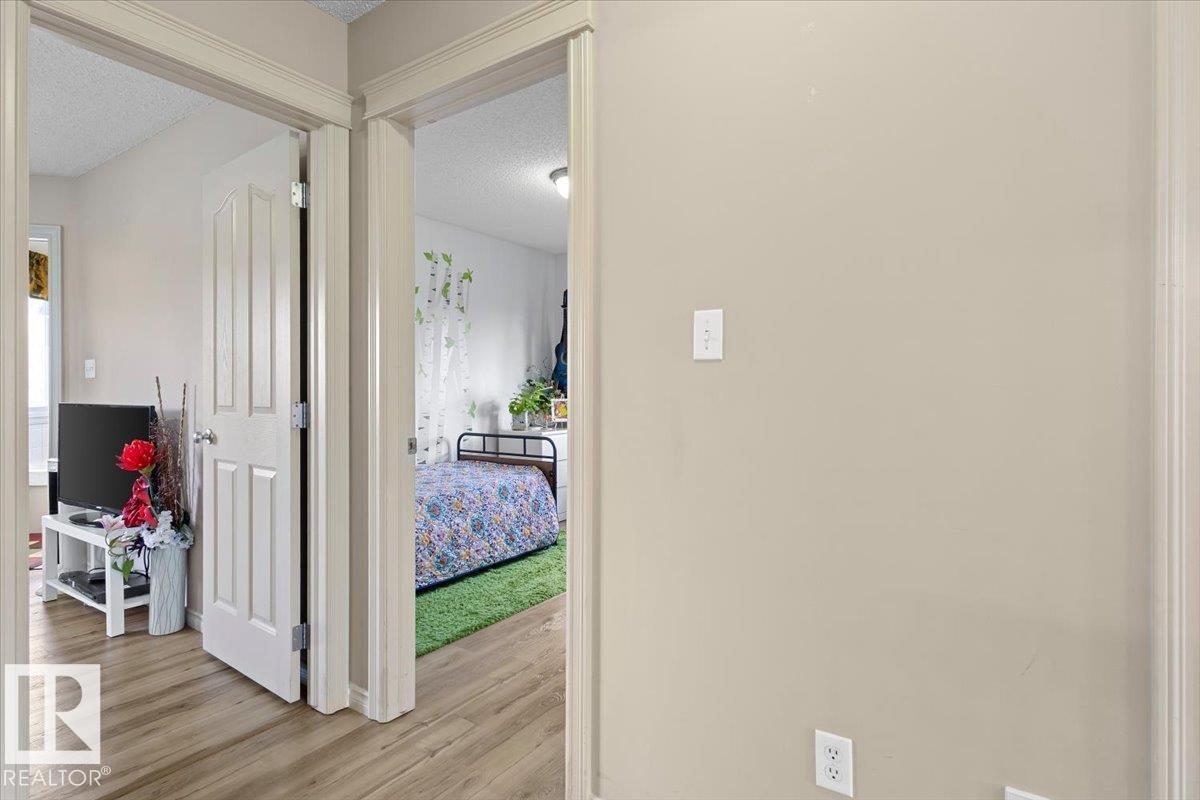 3356 25 Ave NW - 32