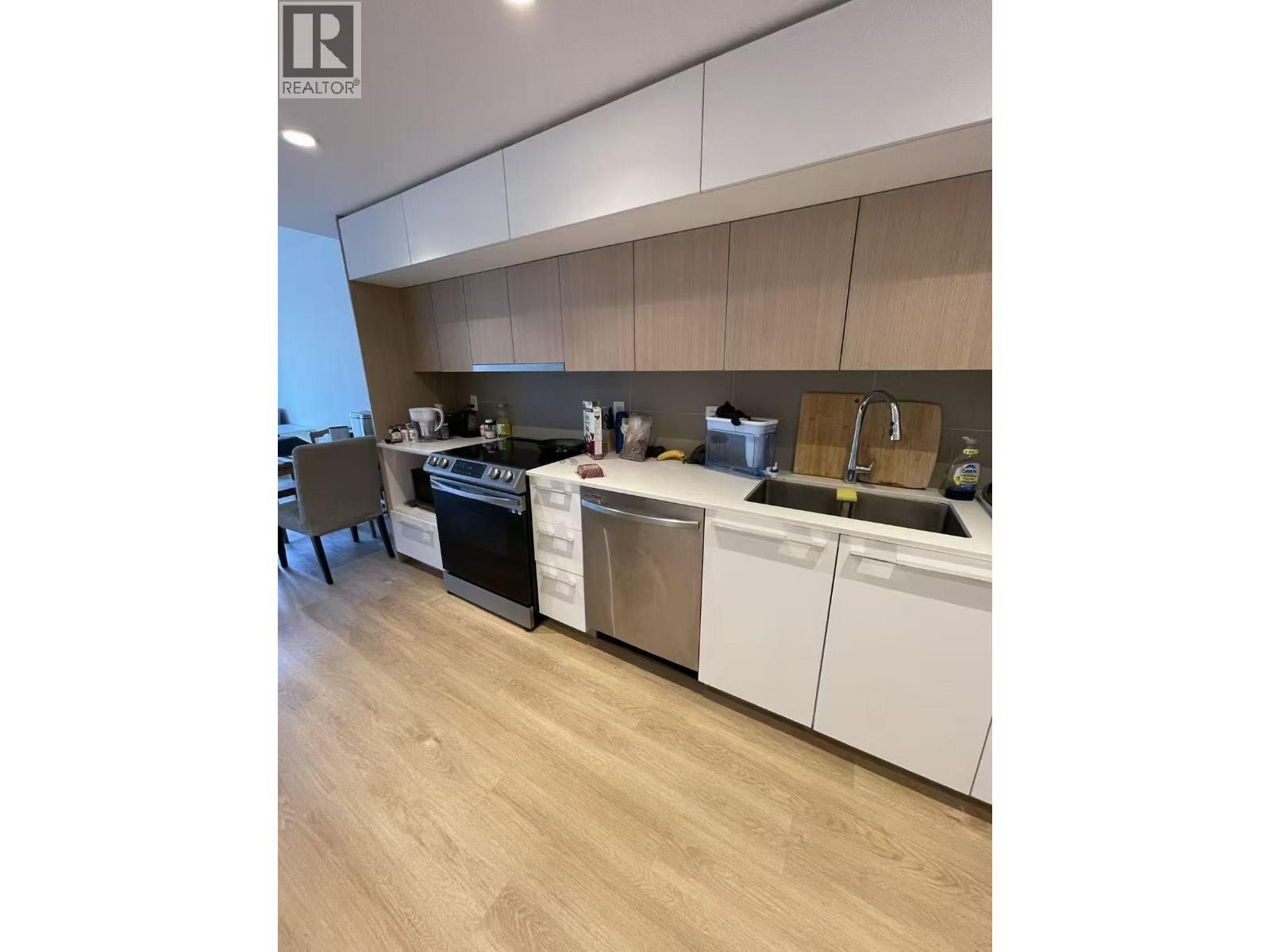 9888 UNIVERSITY CRESCENT, Burnaby — photo 2