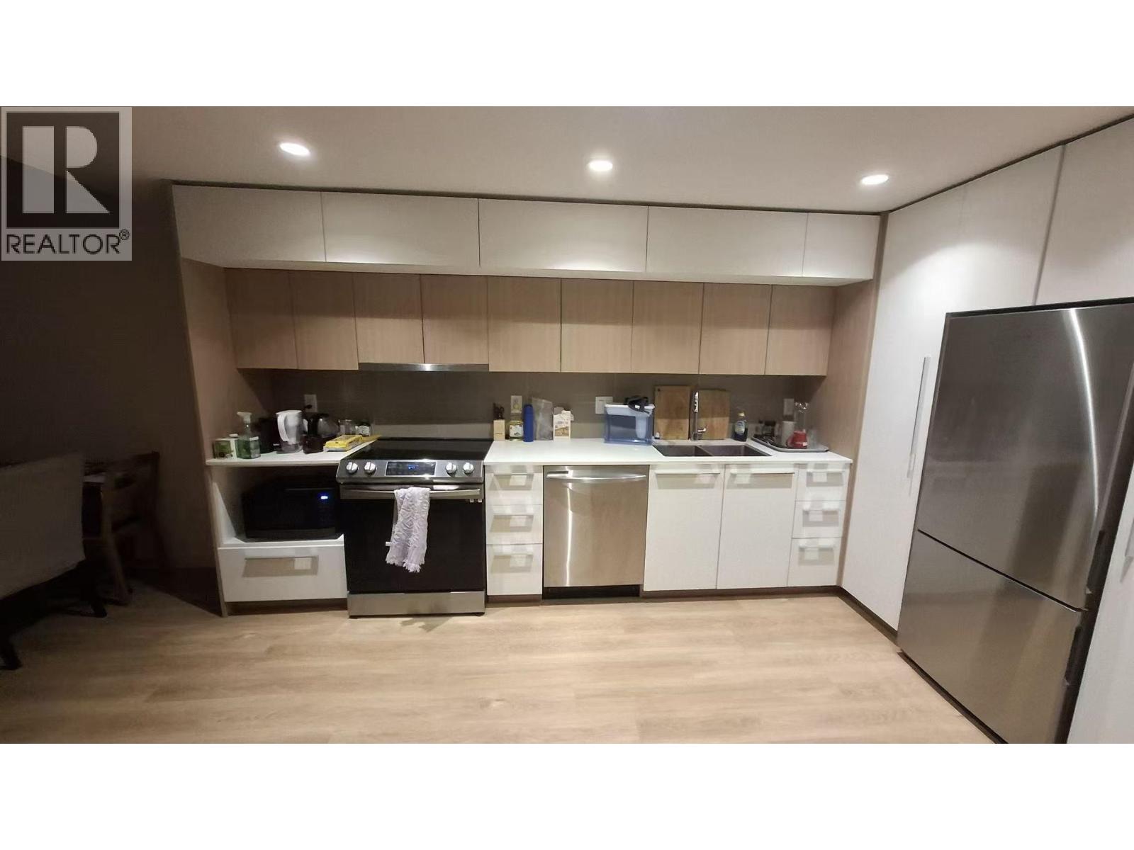 9888 UNIVERSITY CRESCENT, Burnaby — photo 3
